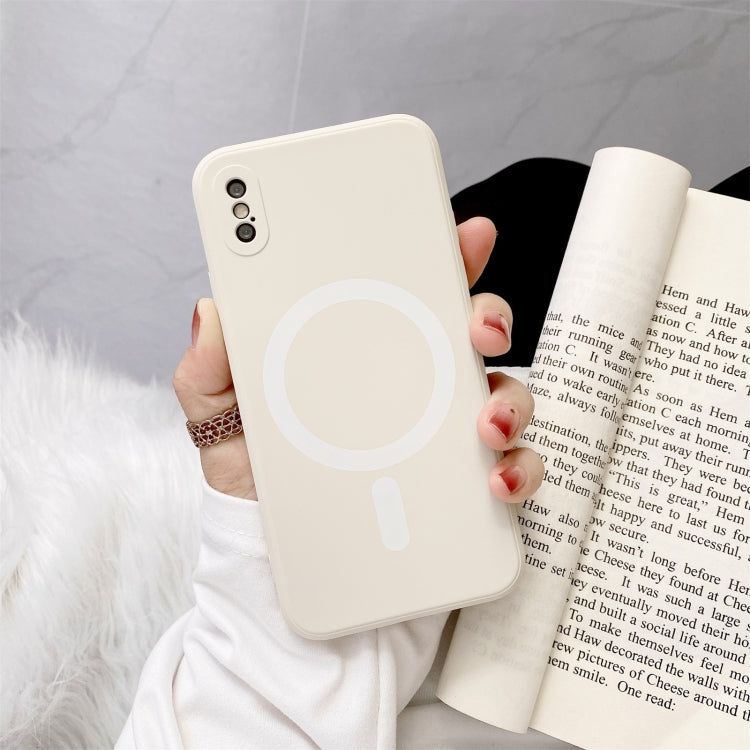 Case – Shockproof, Silicone, Magnetic (iPhone X)