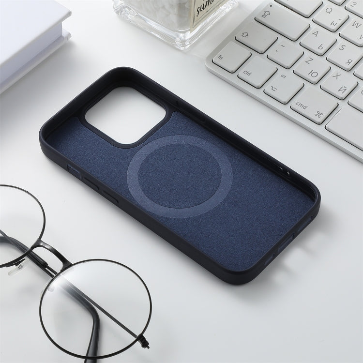 Phone Case – Silicone, Magnetic (iPhone 13 mini)