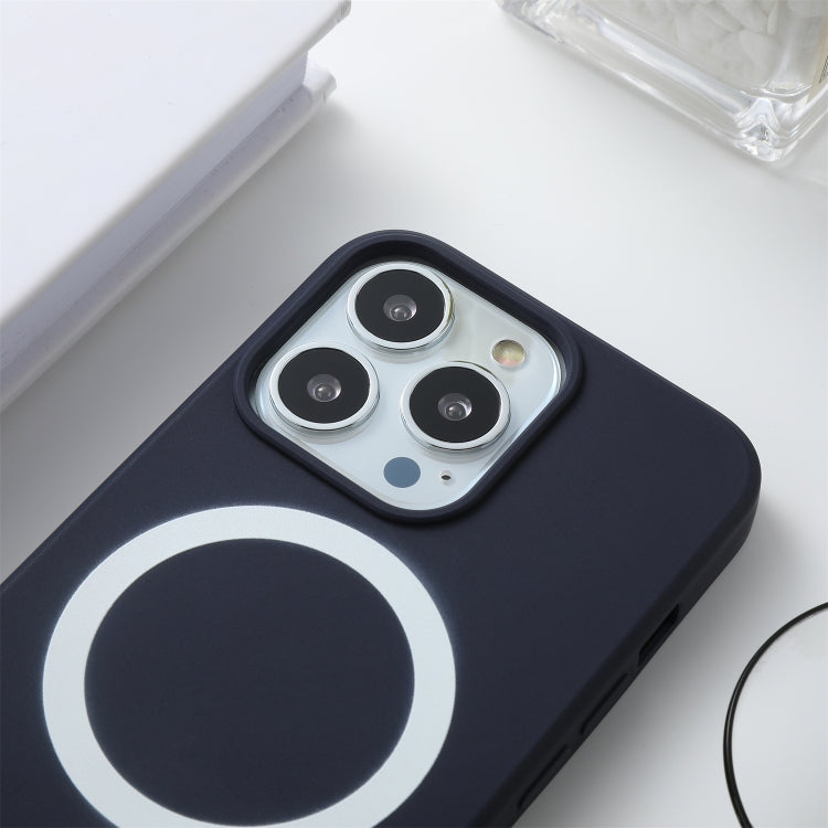 Phone Case – Silicone, Magnetic (iPhone 13 mini)