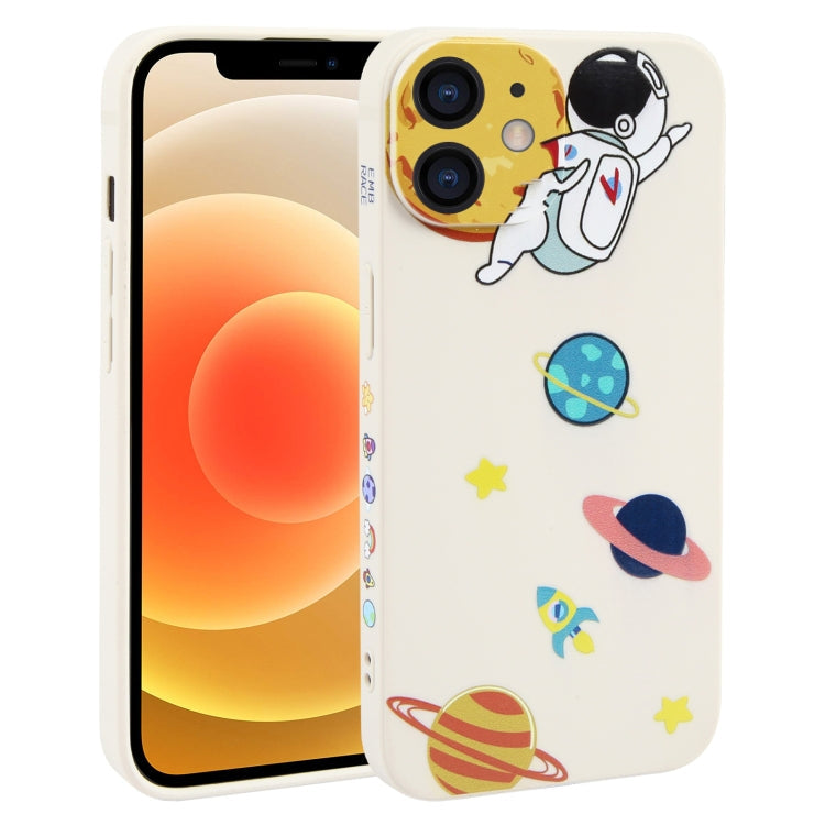 Hug Moon Astronaut Pattern TPU Phone Case – TPU, For iPhone 14 Plus, For iPhone 14, For iPhone 14 Pro, For iPhone 14 Pro Max, For iPhone SE 2022 / SE 2020 / 8 / 7, For iPhone 13 Pro Max, For iPhone 13 Pro, For iPhone 13, For iPhone 13 mini For iPhone 12 White