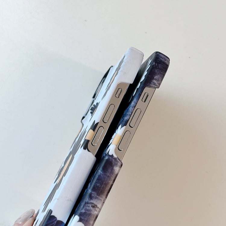 Frosted Daisy Film Phone Case, For iPhone 15 Pro Max, For iPhone 15 Pro, For iPhone 15 Plus, For iPhone 15, For iPhone 14 Plus, For iPhone 14, For iPhone 14 Pro, For iPhone 14 Pro Max, For iPhone 13 Pro Max, For iPhone 13 Pro, For iPhone 13, For iPhone 12