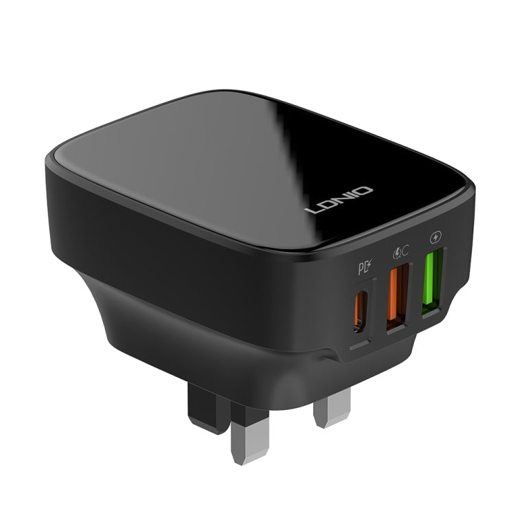 LDNIO Q334 32W Type-C + Dual USB Port Charger with 1m USB-C / Type-C to USB-C / Type-C Data Cable, EU Plug, UK Plug, US Plug – TPU UK Plug Black