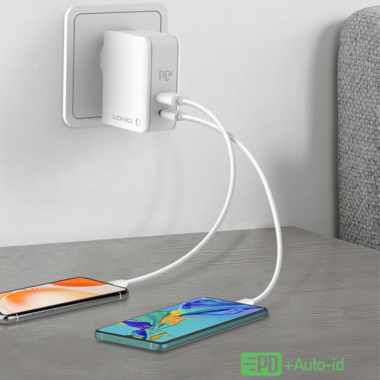 LDNIO A4403C 30W PD + Auto-id Foldable Fast Travel Charger with 1m USB-C / Type-C Cable, AU Plug, with Type-C Cable, 30W with Type-C Cable – TPU