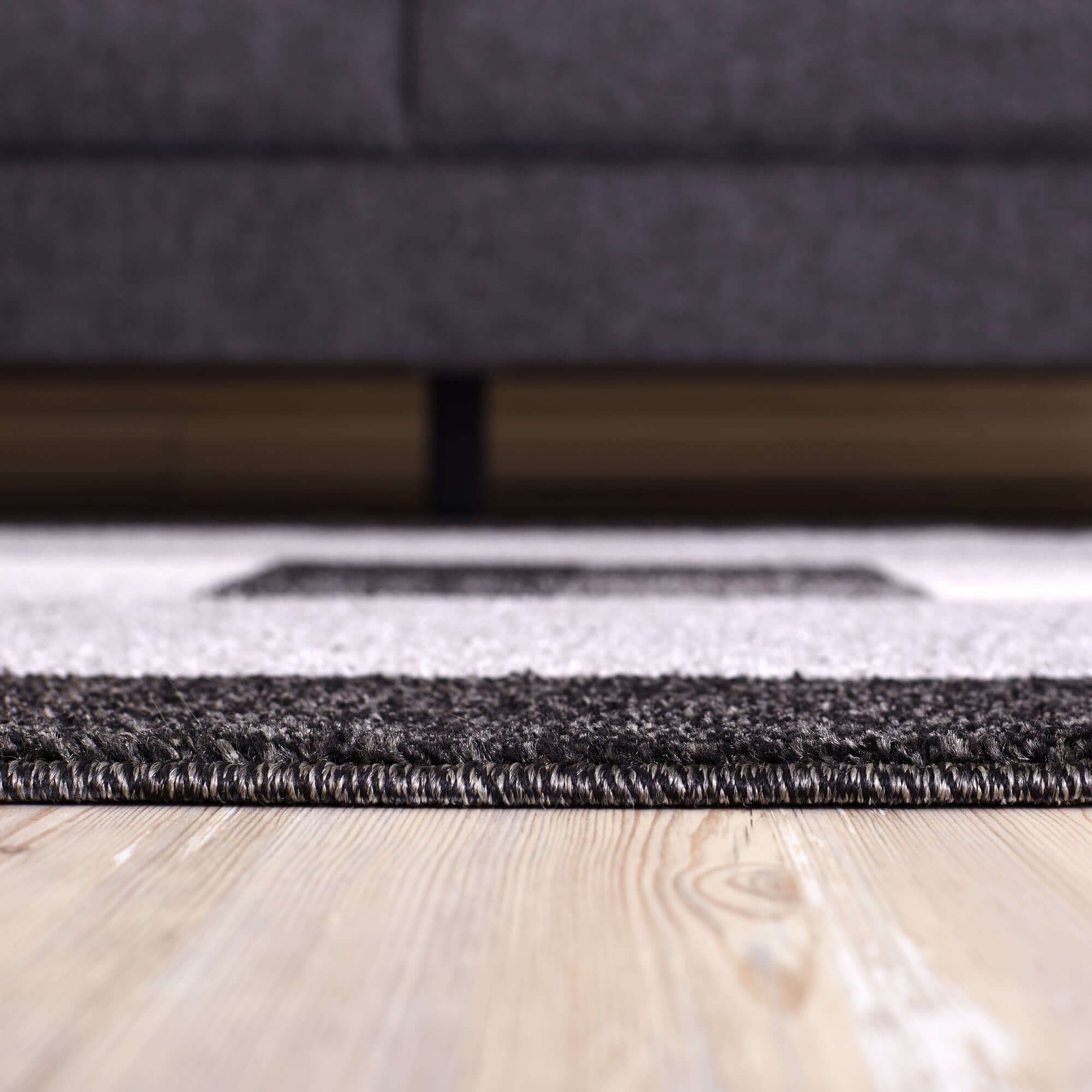 Ephesus Grey Black Rug