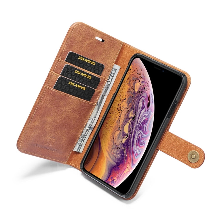 Case – Leather, Magnetic (iPhone XS Max DG)