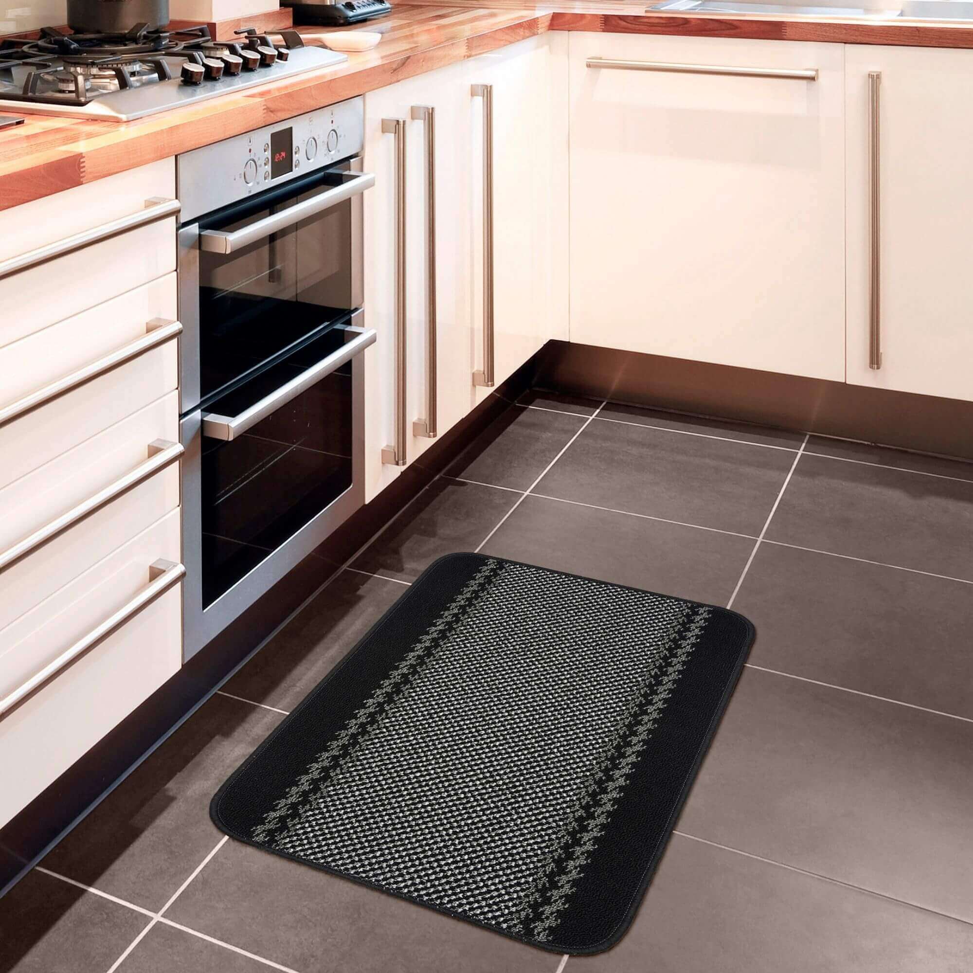 Washable Bordered Black Rug