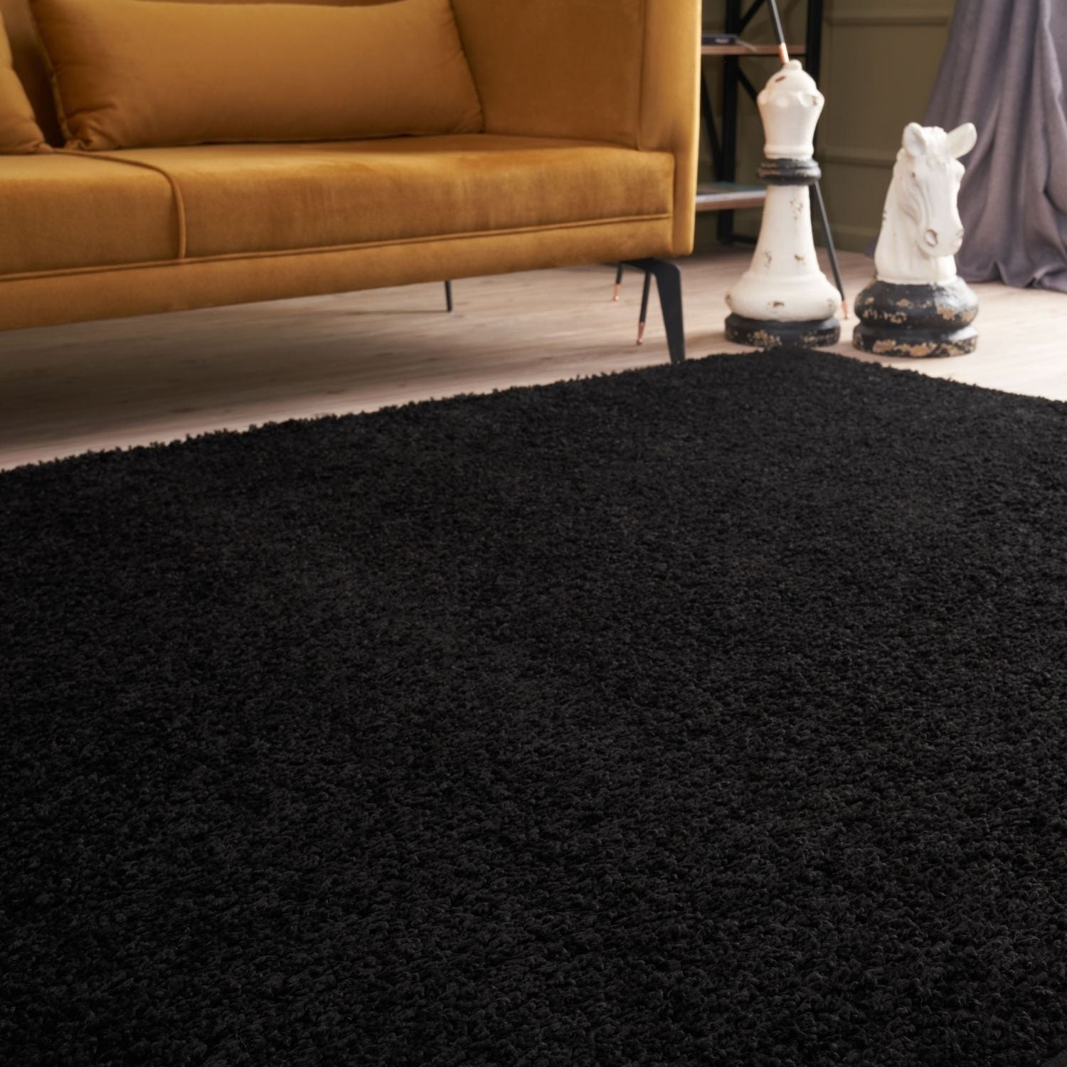 Solid Black Shaggy Rug