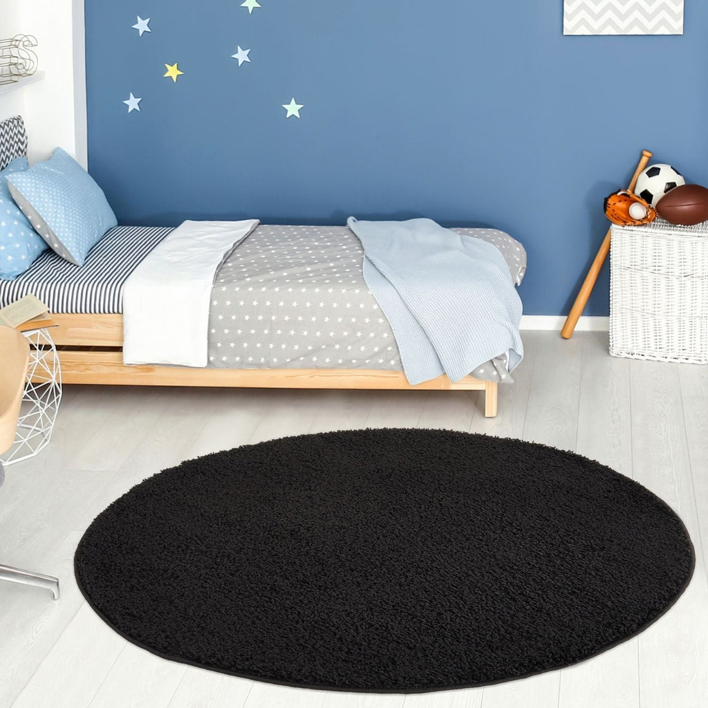 Solid Black Shaggy Rug