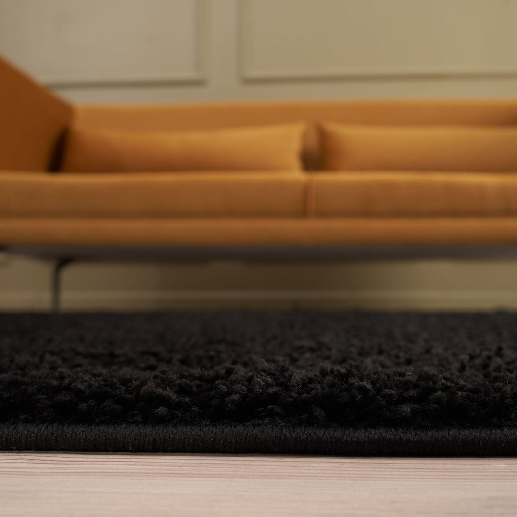 Solid Black Shaggy Rug