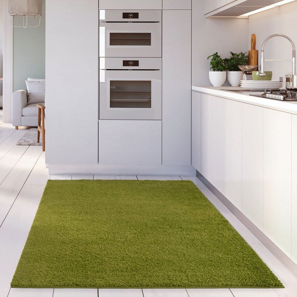 Solid Green Shaggy Rug