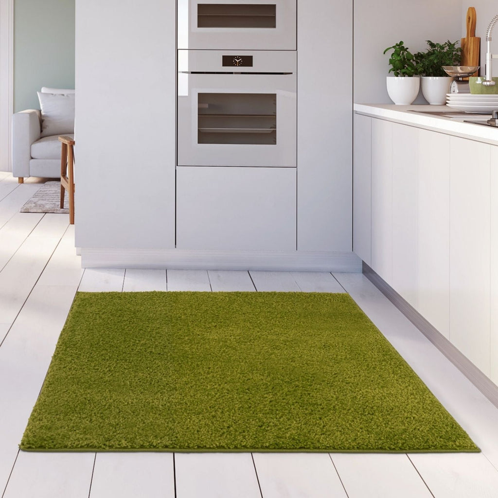 Solid Green Shaggy Rug