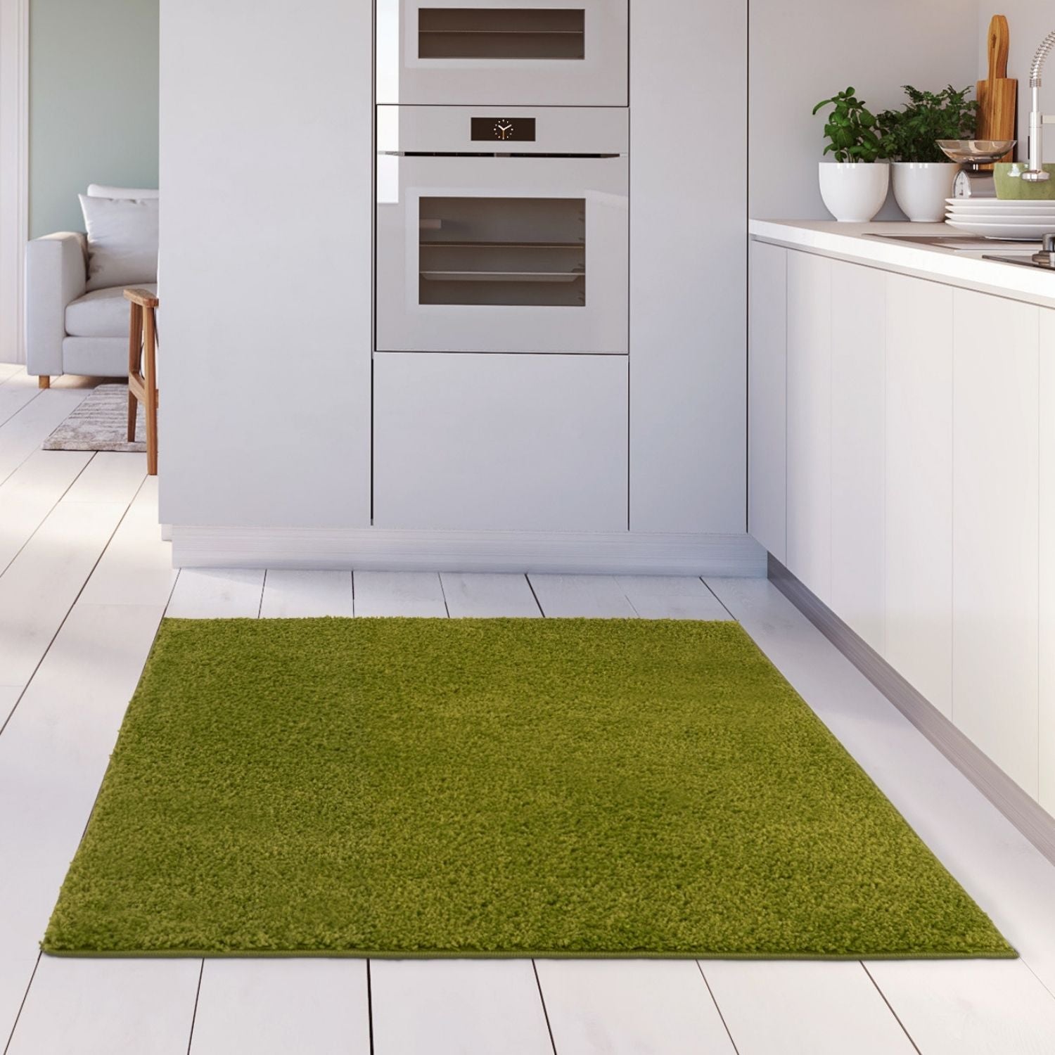 Solid Green Shaggy Rug