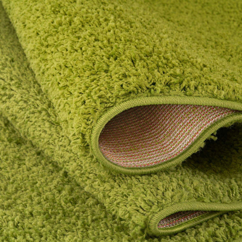 Solid Green Shaggy Rug