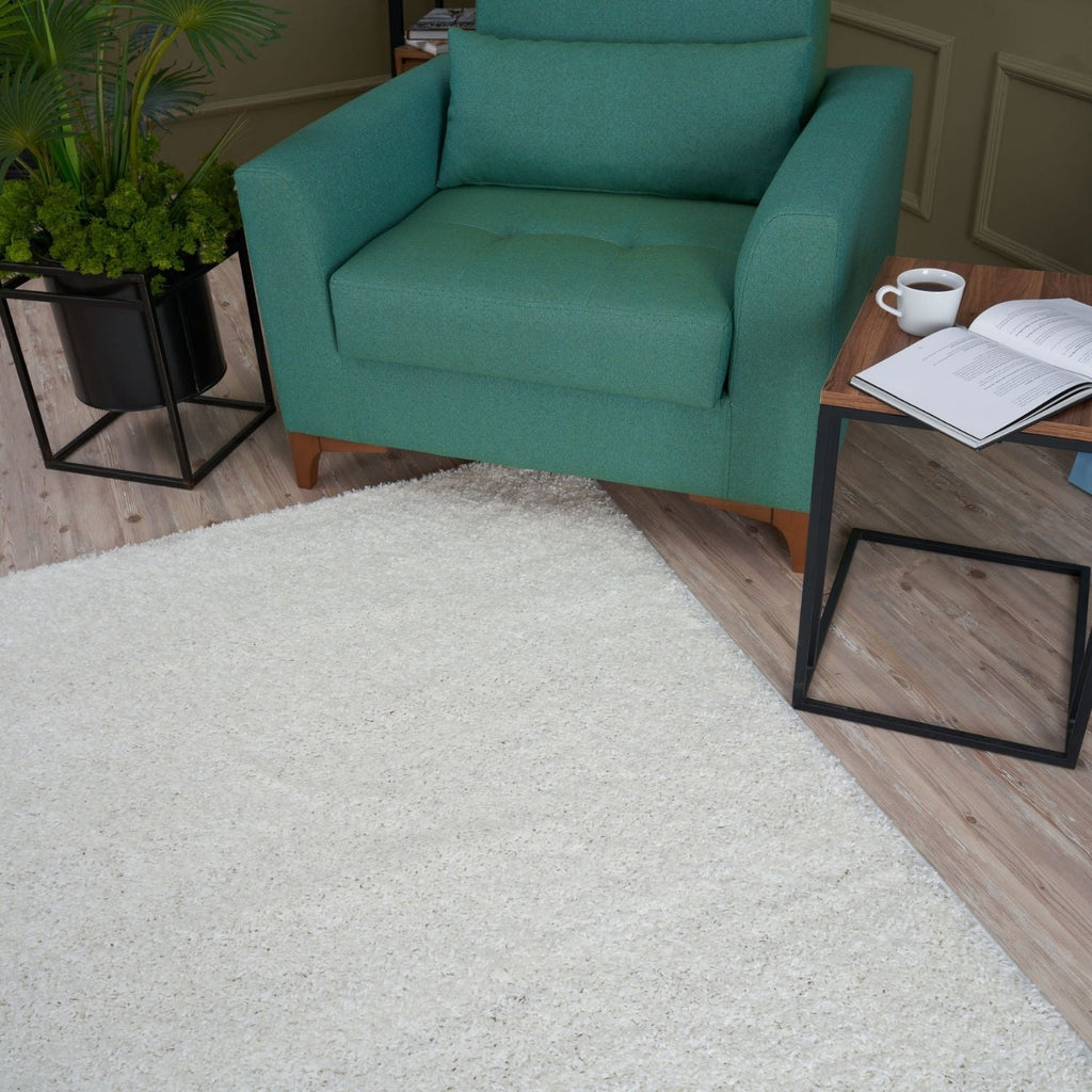 Solid White Shaggy Rug