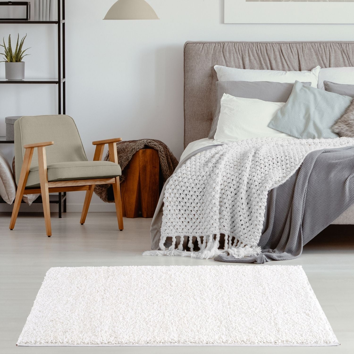 Solid White Shaggy Rug