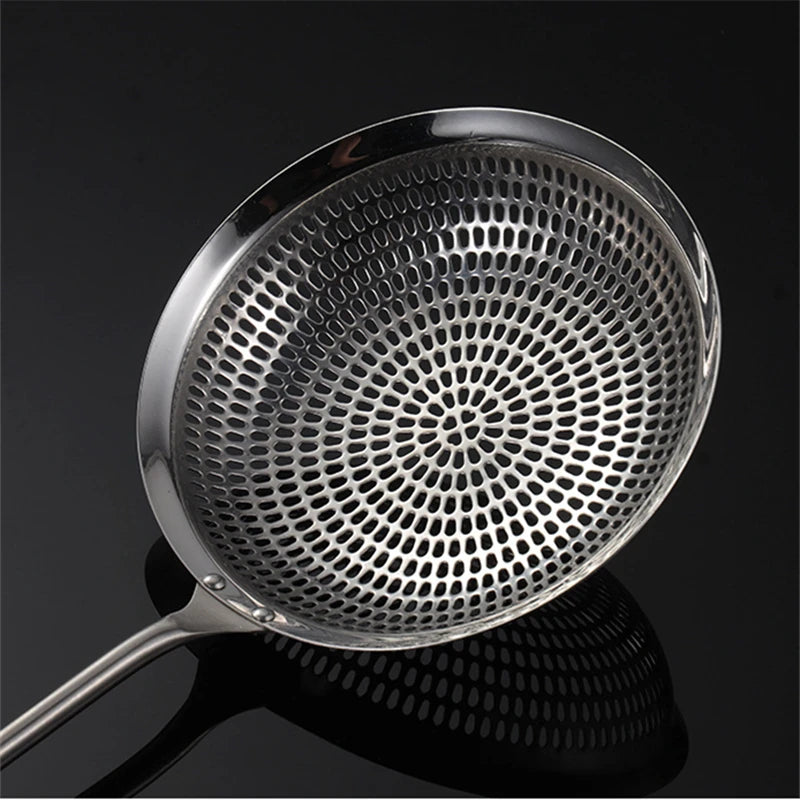 304 Stainless Steel Fine Mesh Kitchen Skimmer Strainer with Non-Slip Anti-Scald Wooden Handle, Great for Deep Frying, Noodles, Dumplings, Pasta & Vegetables, Oil Filtering & Draining, Available in 14cm, 16cm & 19cm Sizes
