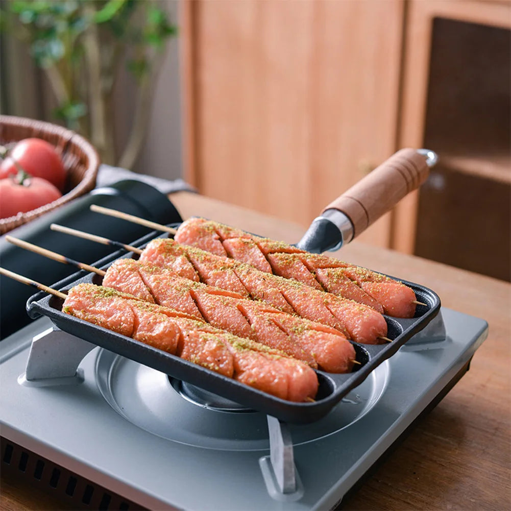 Cast Iron Preseasoned Grilled Sausage Pan With Wooden Handle Nonstick Hot Dog Pan Anti Scald