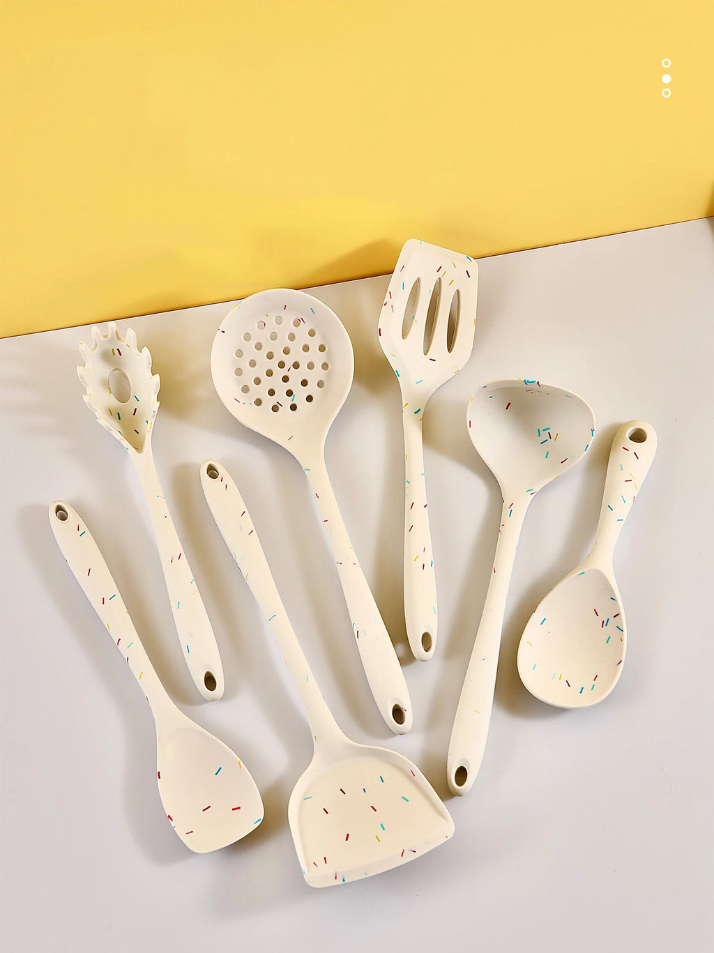 7-Piece Silicone Cooking Utensil Set – Food-Grade Silicone, Long Handle Soup Ladle, Skimmer, Stir Fry Spatula, Slotted Spatula, Spaghetti Server, Rice Spoon, Spoon Spatula, High Temperature Resistant, Great for Cooking and Baking