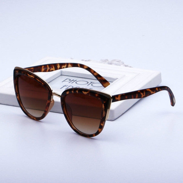 Fashion Cat Eye Vintage Gradient Glasses UV400 Sunglasses for Ladies, Black, Brown – Durable Build, Easy to Use Brown