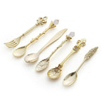 6pcs / Set Vintage Mini Coffee Spoons Suit Royal Style Metal Carved Coffee Fruit Cutler Dessert Flatware Kitchen Tools, Gold, Red Bronze, Antique Bronze（With Red Fork）, Antique Bronze（With Antique Fork）, Silver Gold