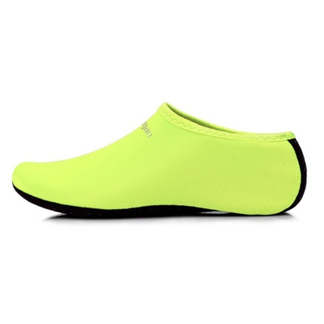 Yoogan Pair Unisex Outdoor Non-Slip Beach Socks for Swimming Diving Snorkeling, 2XS（28-29）, XS（30-32）, S（33-34）, M（35-36）, L（37-38）, XL（39-41） – Non-slip 2XS（28-29） Fluorescent Green