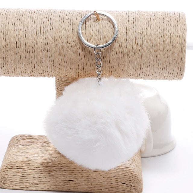 Simple Key Chain Fur Ball Pompon Keychain Pompom Artificial Rabbit Fur Animal Keychains for Woman Car Bag Key Rings – Durable Build, Easy to Use creamy-white
