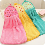 5 PCS Fruit Pattern Bathroom Kitchen Hanging Coral Fleece Absorbent Cloth Towels Random Color Delivery, Fruit Pattern Towels