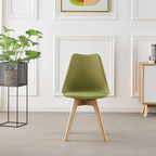 Black Halo Dining Table & Set of 4 Jamie Lorenzo Tulip chairs with Padded Seat