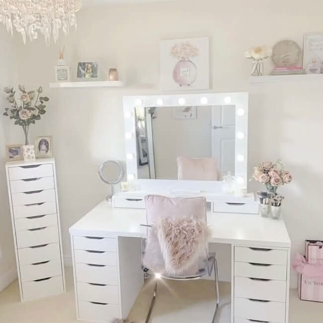 Vanity Face Mirror White 100x80cm