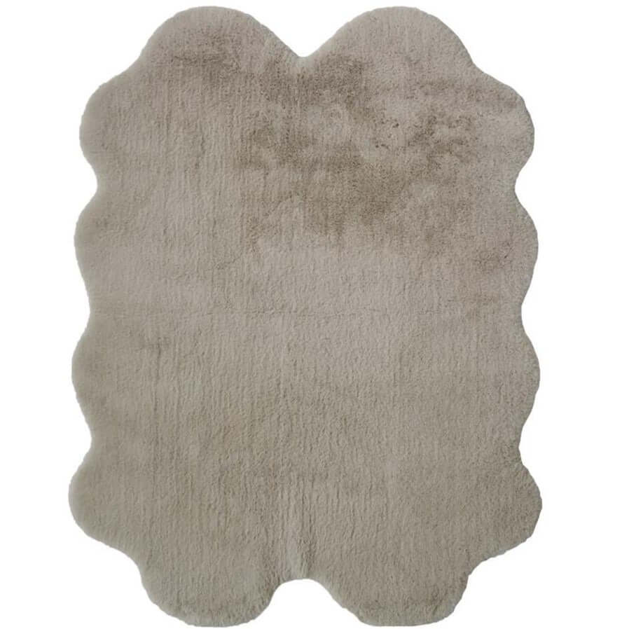 Luxury Natural Faux Fur Rug 105X140 cm