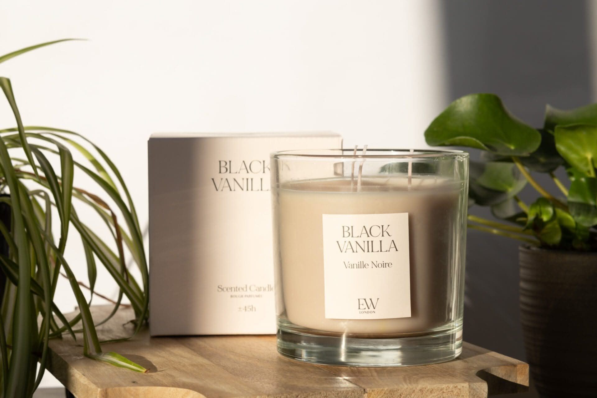 Black Vanilla 3 Wick Soy Wax Candle 45 Hour Burn Time 11 x 12cm