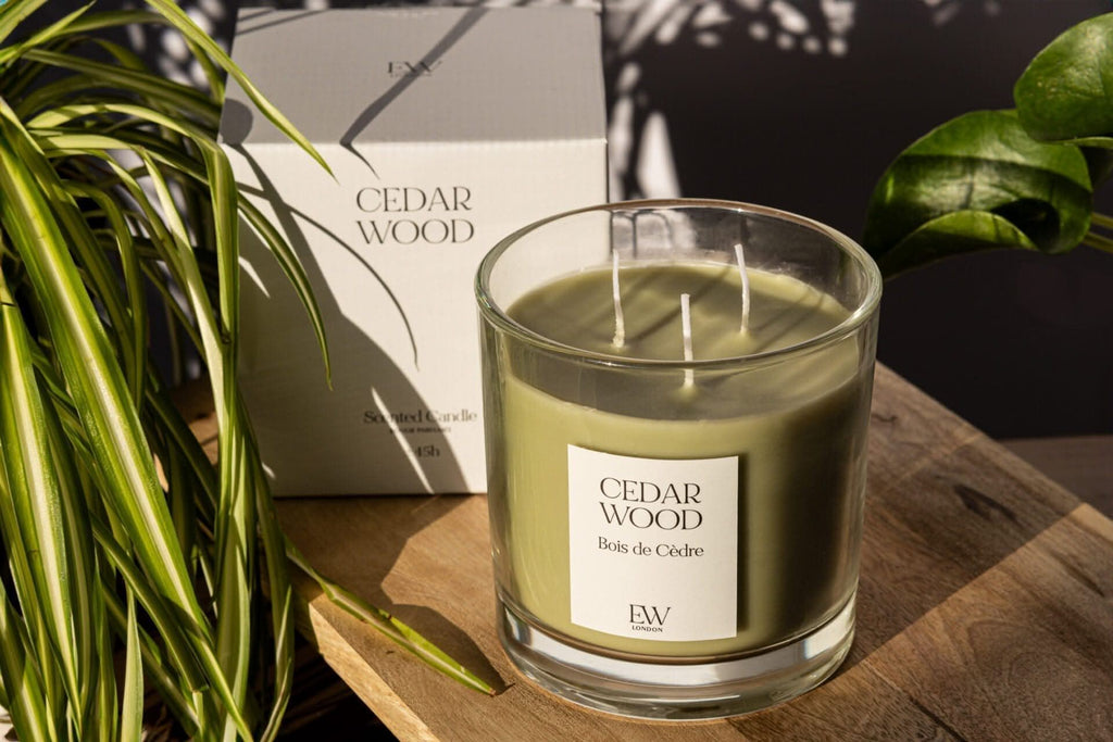Cedarwood 3 Wick Soy Wax Candle 45 Hour Burn Time 11 x 12cm