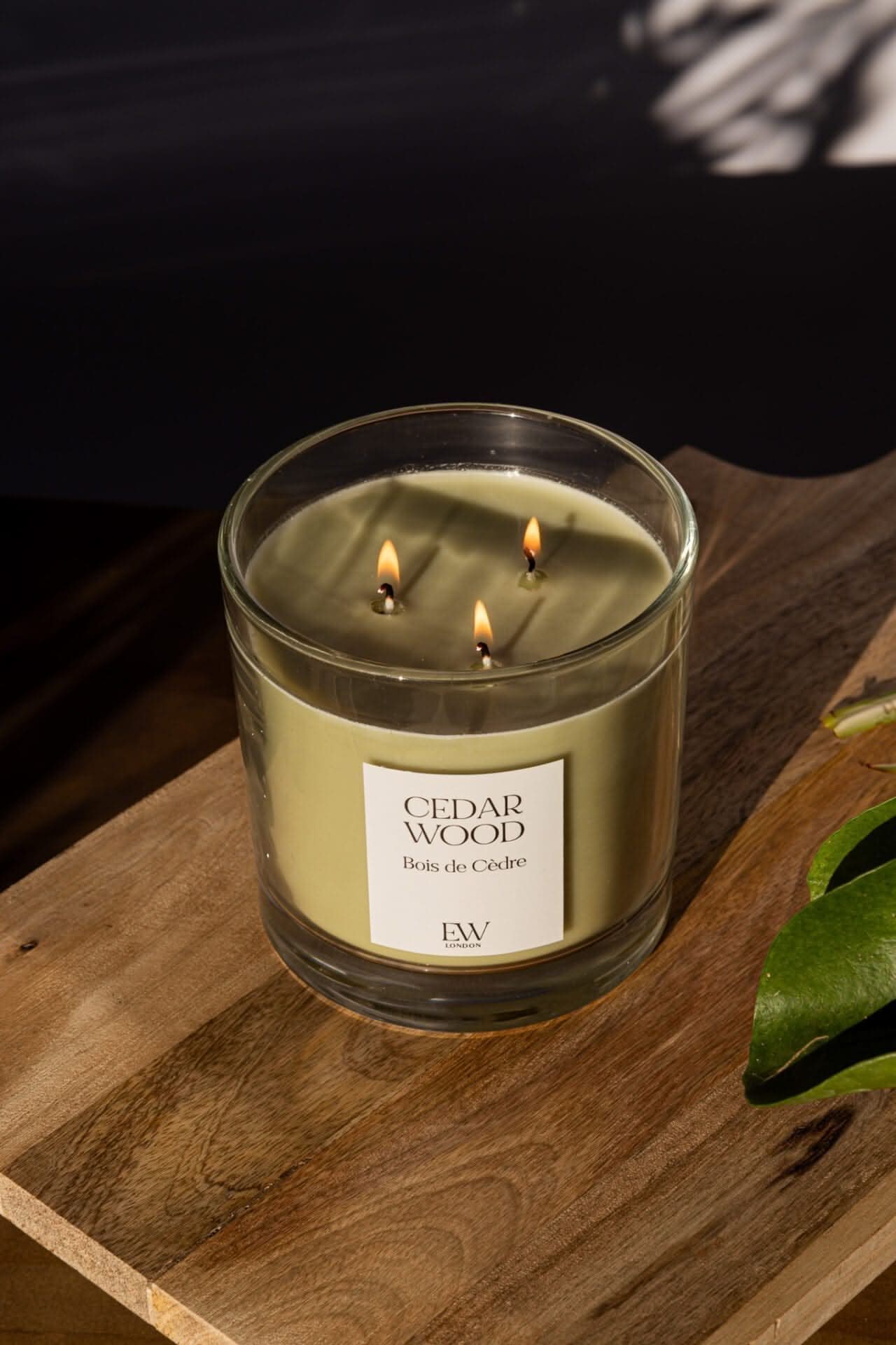 Cedarwood 3 Wick Soy Wax Candle 45 Hour Burn Time 11 x 12cm