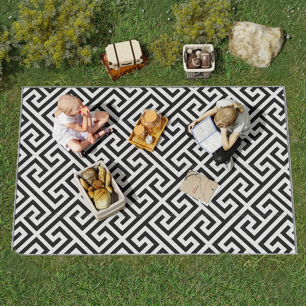 121 x 182 cm (4x6ft) Outdoor Rug Reversible Mat Plastic Straw Rug Portable RV Camping Mat for Garden Deck Picnic Indoor, Black & White