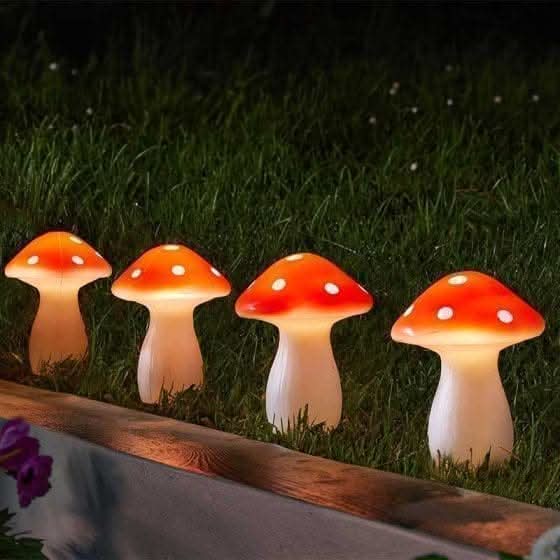 4 Pack Fairy Mushroom Solar Stake Lights Outdoor Garden Décor 19cm
