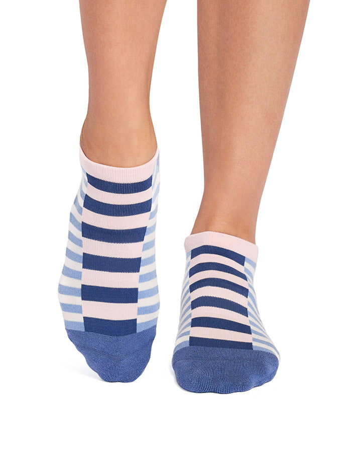 Tavi Savvy Grip Socks