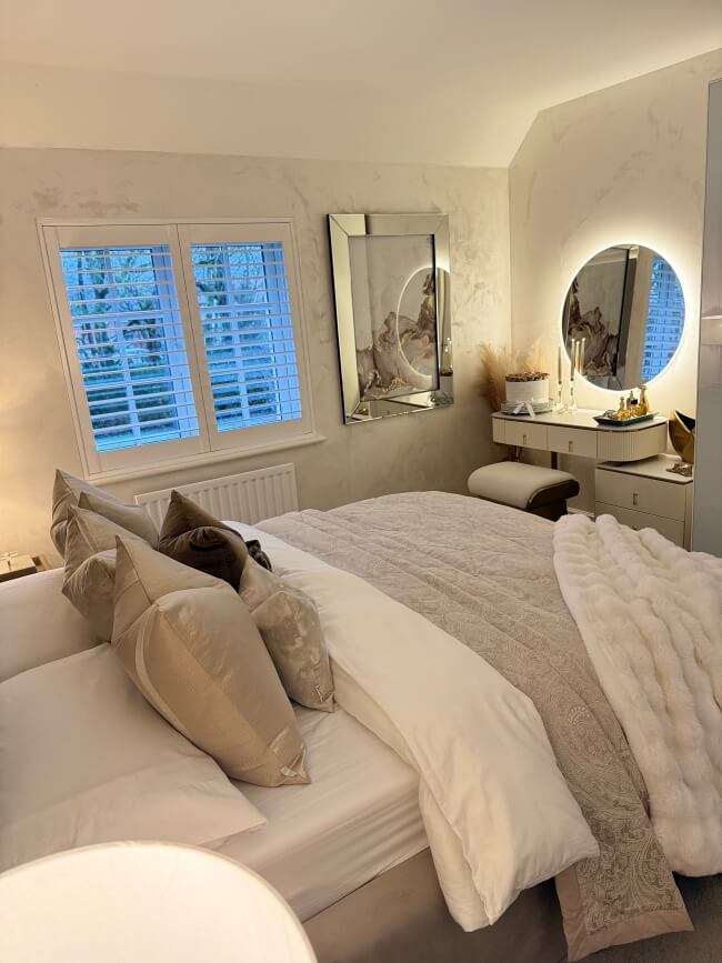 Round Wall Mounted LED Mirror 80cm