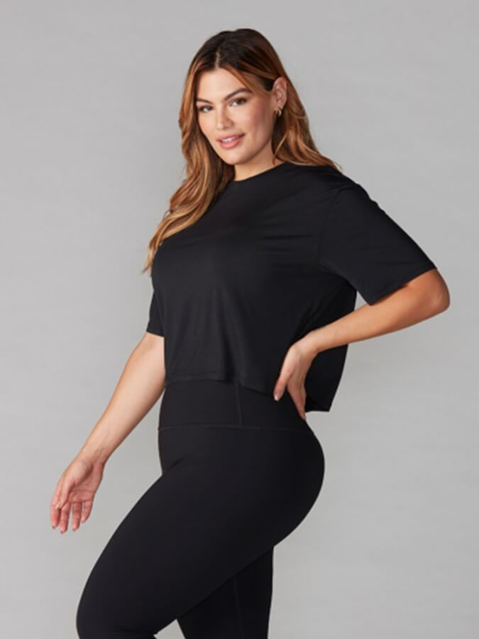 Tavi Crop Top Women's Tee