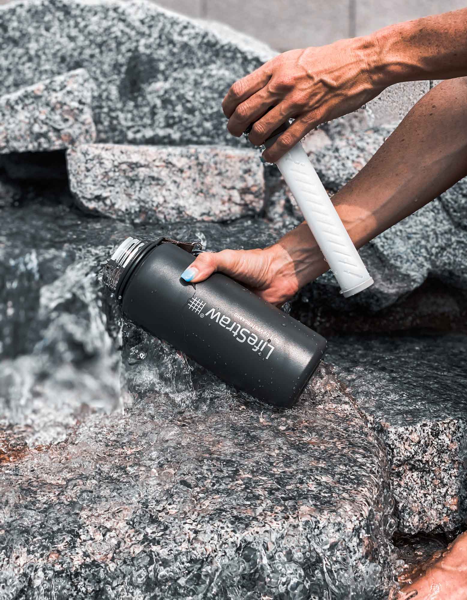 Lifestraw Go Stainless Steel 700ml Filter Water Bottle (Various Colours)