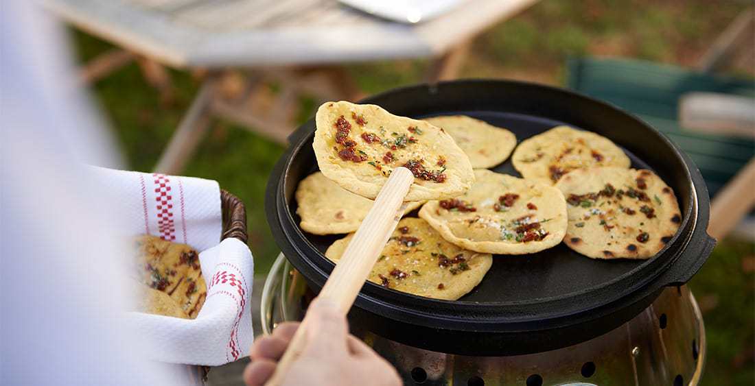 Petromax Dutch Oven with Legs