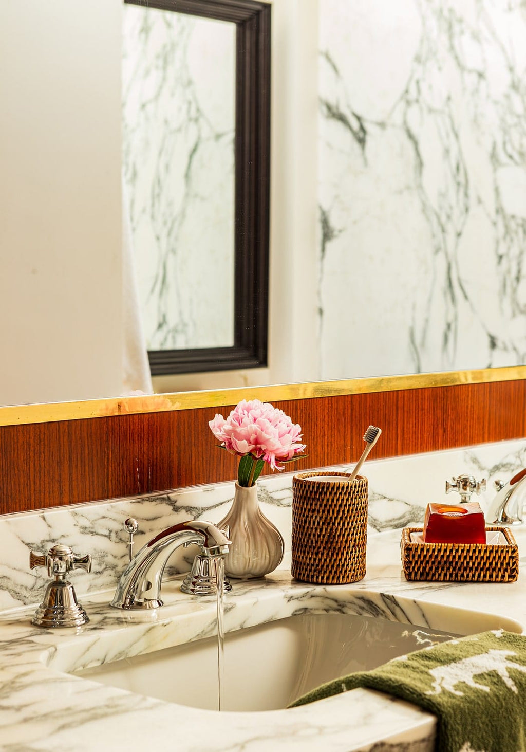 Rosie's Suds and Style Rattan Soap Dish