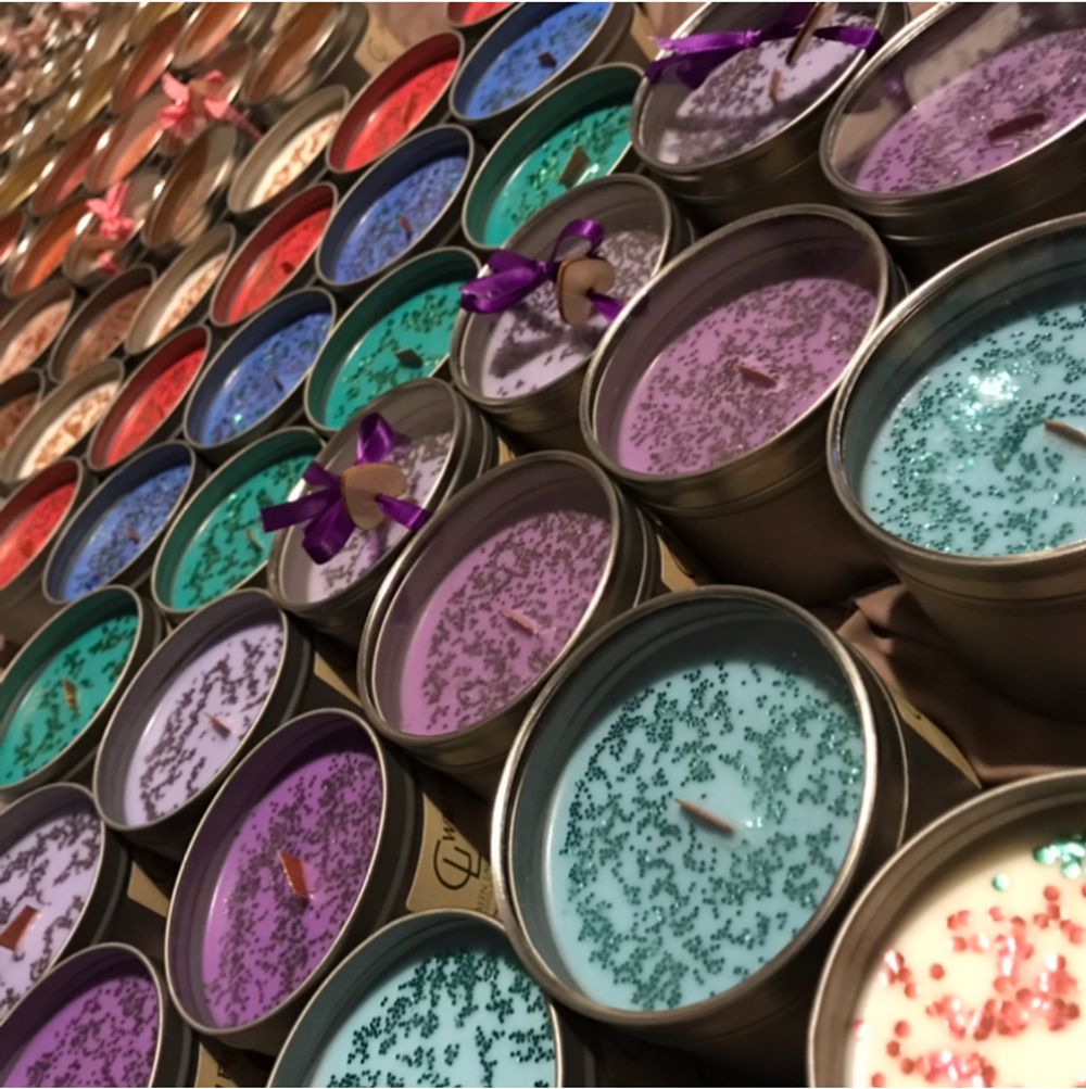 Soy Wax container candle - High Quality, Beautiful & Aromatherapy - Wide Range of Scents - Long Burning Time! Sugar Plum scent
