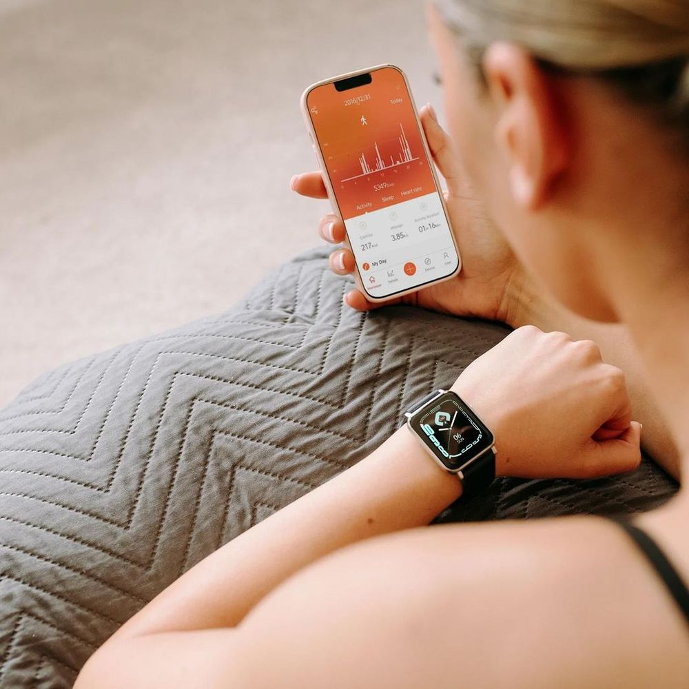 Gymcline Ciro Fitness Tracker - 25 Sports Modes, Water Resistant