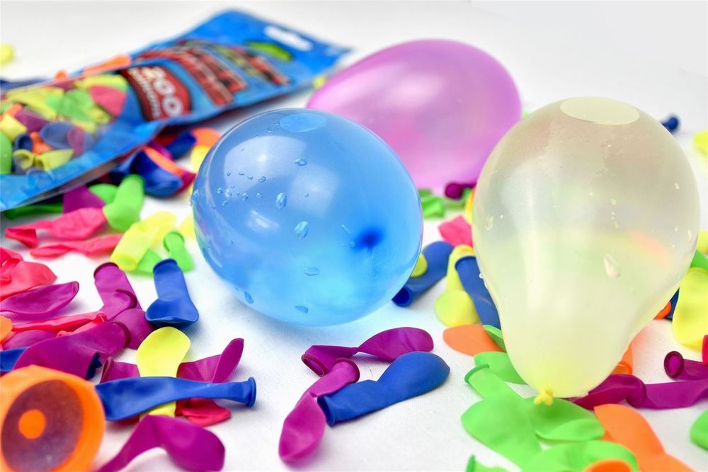 Water Bombs with Nozzle - 200-Pack - Fun & Safe - Suitable for Kids 8+"