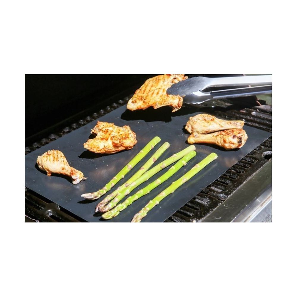 Non-Stick BBQ Grill Mat (40 x 33 cm) - Universal Barbeque Baking Oven Liners Reusable and Dishwasher Safe Indoor Outdoor BBQ Cooking Mats for Charcoal Electric Gas Grill Kitchen Ovens - Black